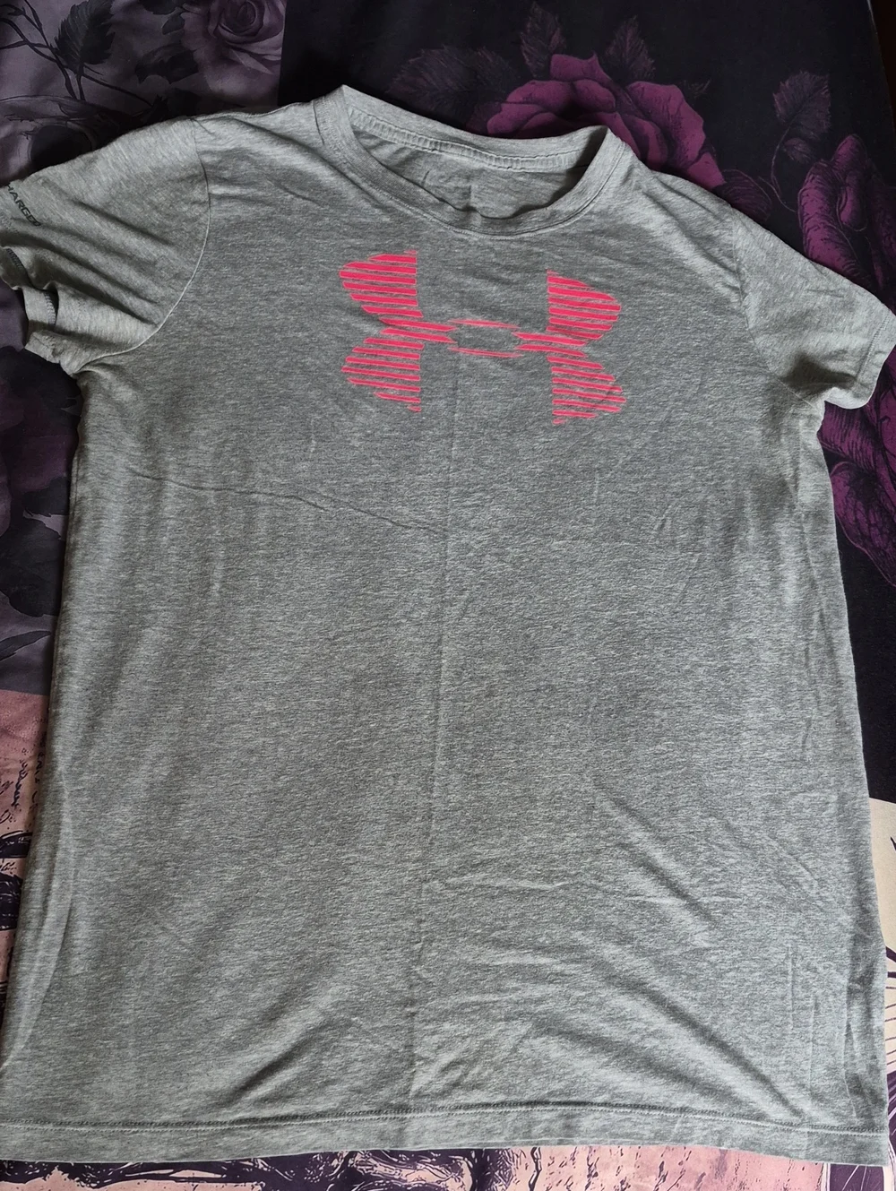 Women's Under Armour Heather Gray Tee with Pink Logo